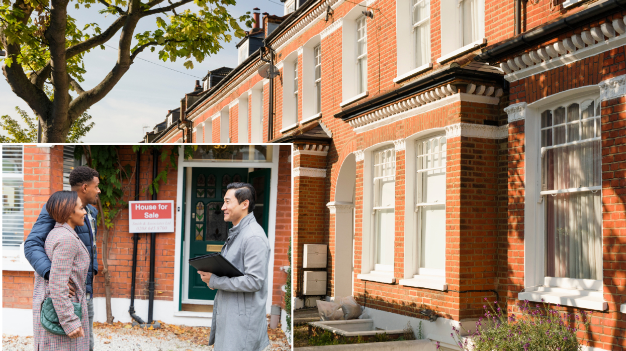 People viewing property / houses