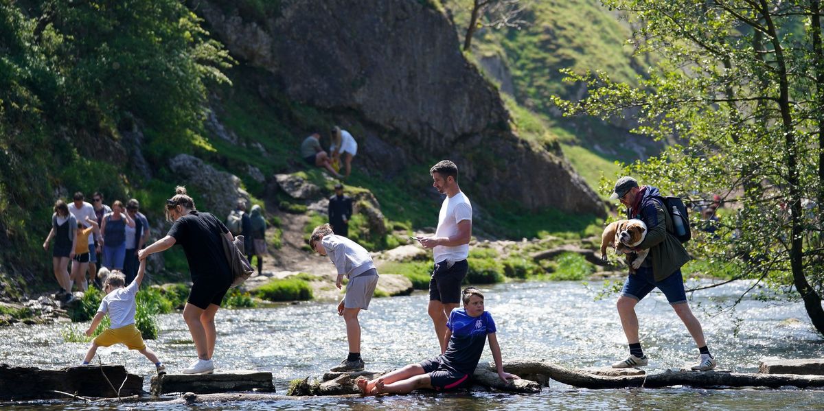 Peak District U-turns on warning telling Britons never to enter water following number of heatwave deaths Peak District U-turns on warning telling Britons never to enter water following number of heatwave deaths