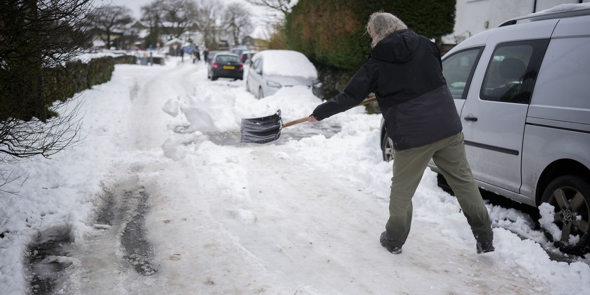 DWP Shares New List Of Cold Weather Payment Triggers As Certain People Dwp shares new list of cold weather payment triggers as certain people