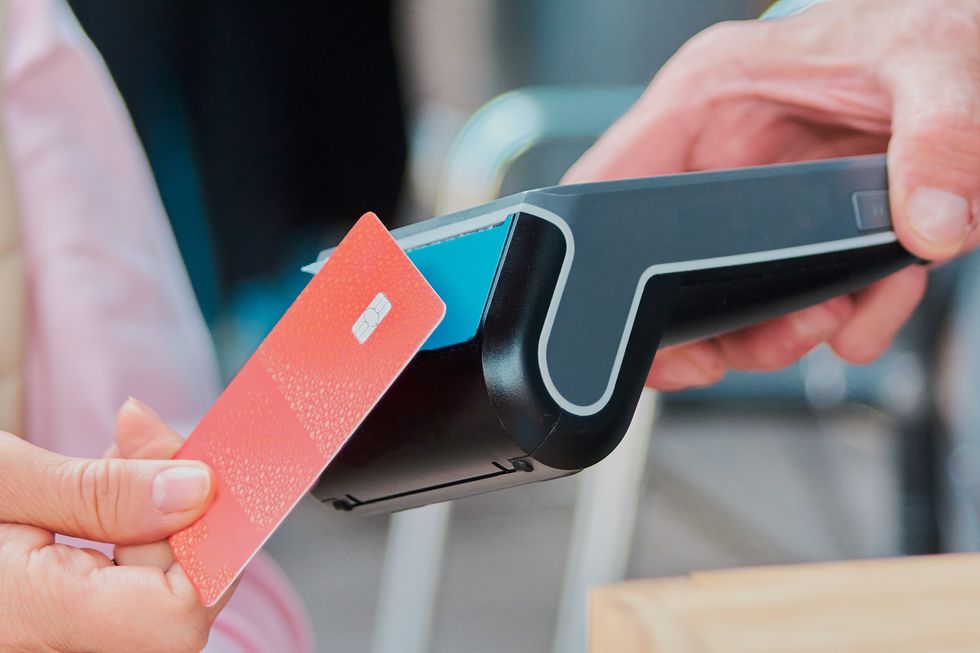 Person uses contactless