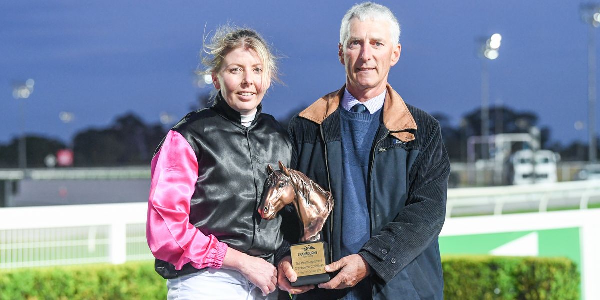 NextImg:'One in a million' jockey dies age 43 after tragic accident with horse