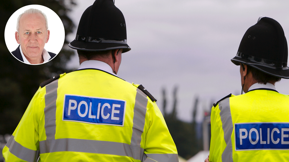 Peter Bleksley (left), police officers (right)