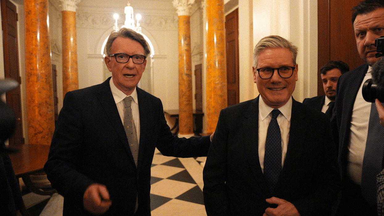 Peter Mandelson (left), Keir Starmer (right)