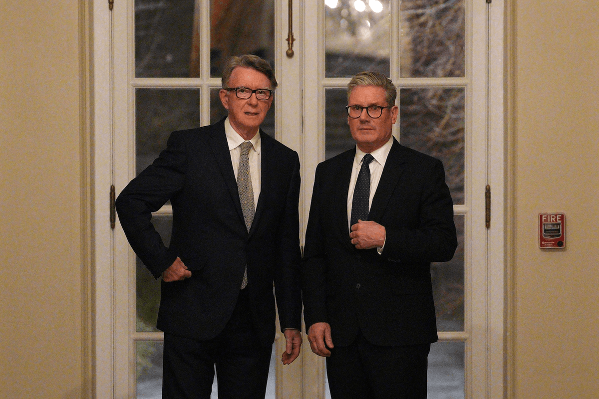 Peter Mandelson (left), Keir Starmer (right)
