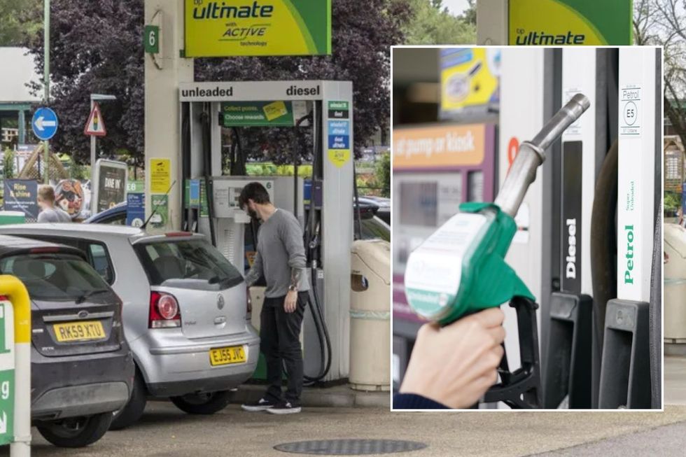 Petrol station and a fuel pump