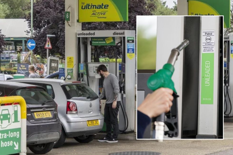Petrol station and a petrol pump