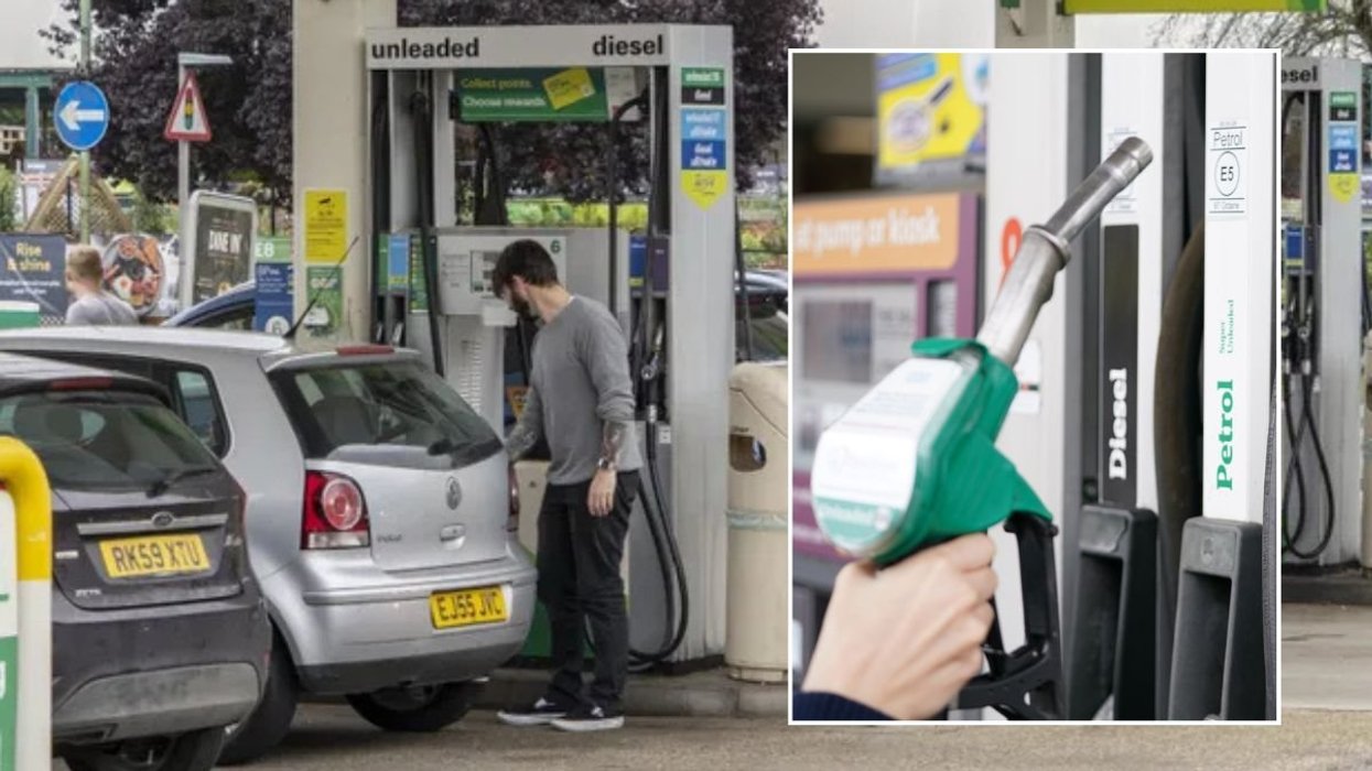 Petrol station and a petrol pump