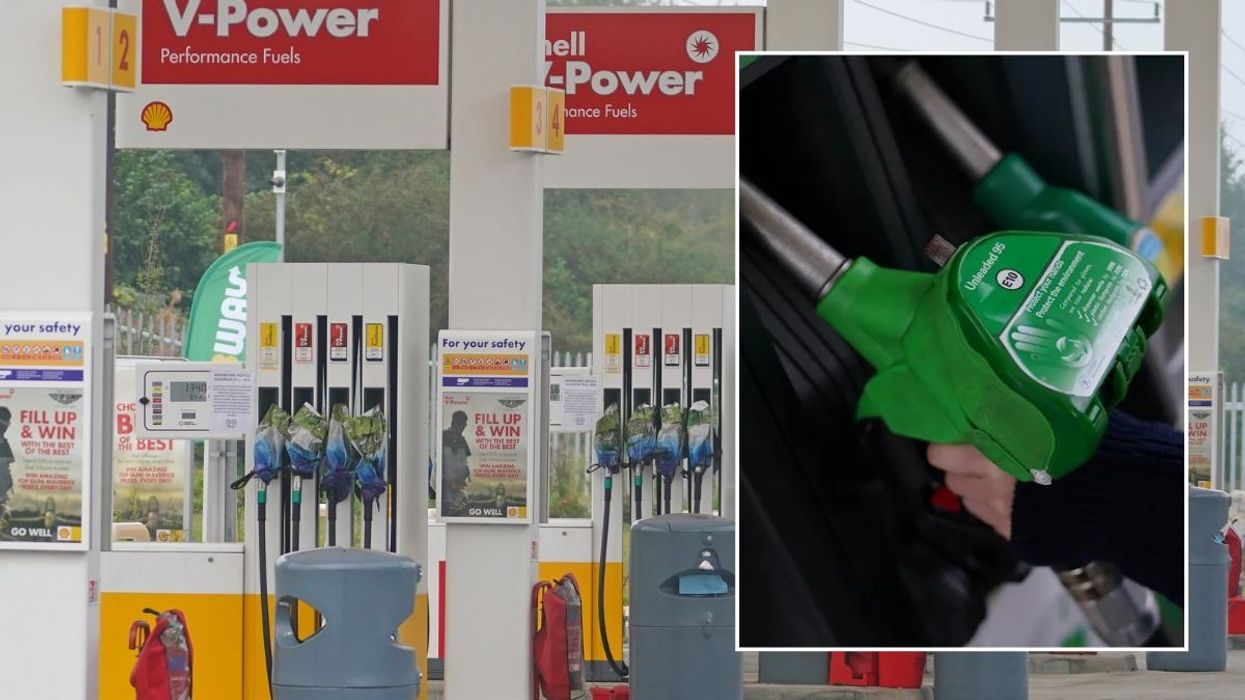 Petrol station and petrol pump