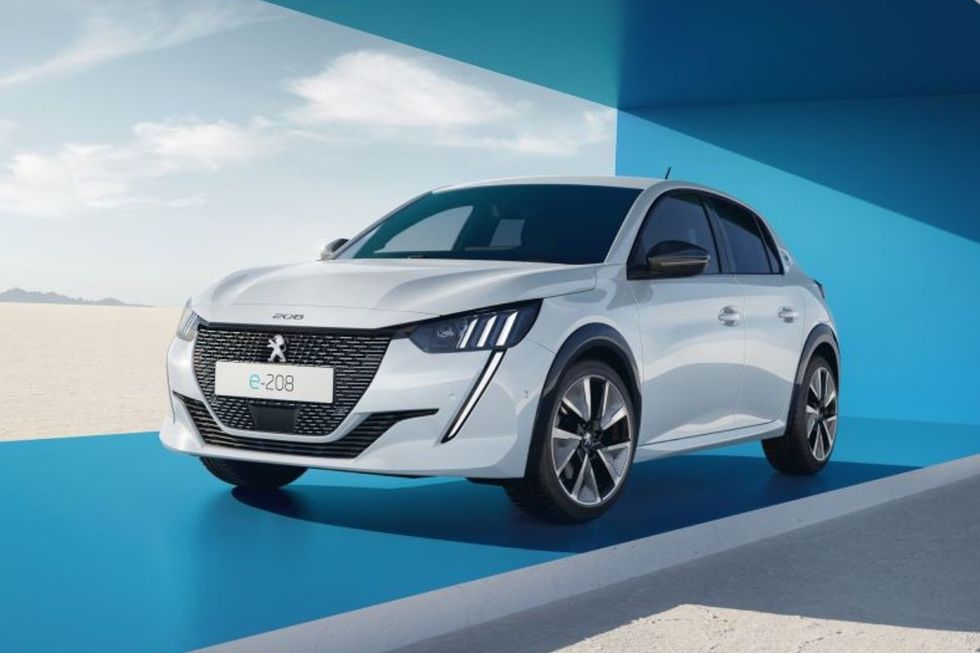 Peugeot e-208