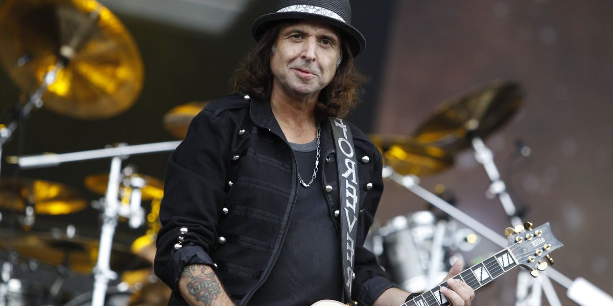 Motorhead guitarist dies aged 64 after ‘complex operation’ in hospital Motorhead guitarist dies aged 64 after ‘complex operation’ in hospital
