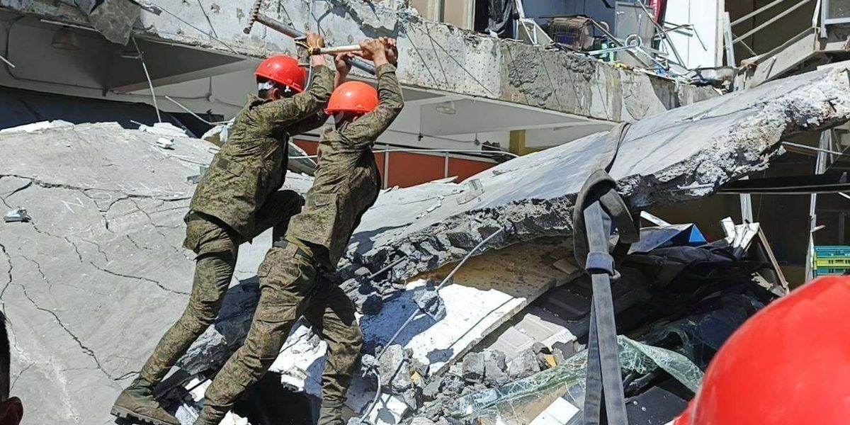 British holidaymakers issued urgent travel advice after earthquake devastates Philippines