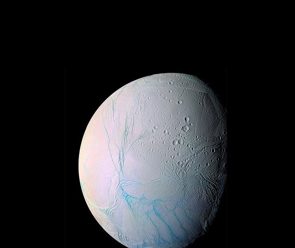 Photograph showing the cracks in Saturn's moon, Enceladus\u200b