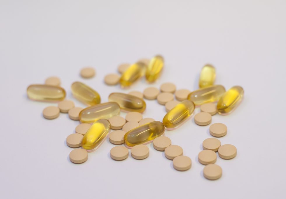 Doctor tells ALL adults take 2p vitamin to slash risk of dementia