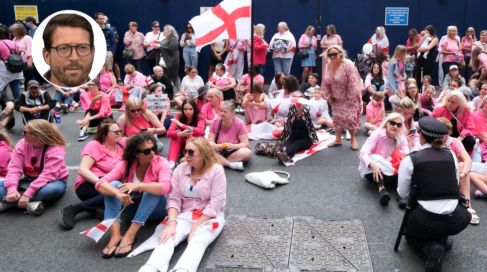 Pink Ladies protest