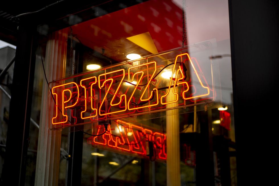 Pizza store closures