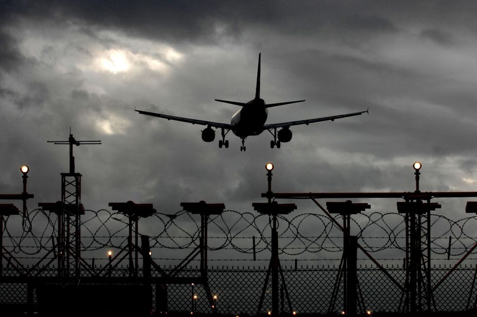 Plane landing at Heathrow