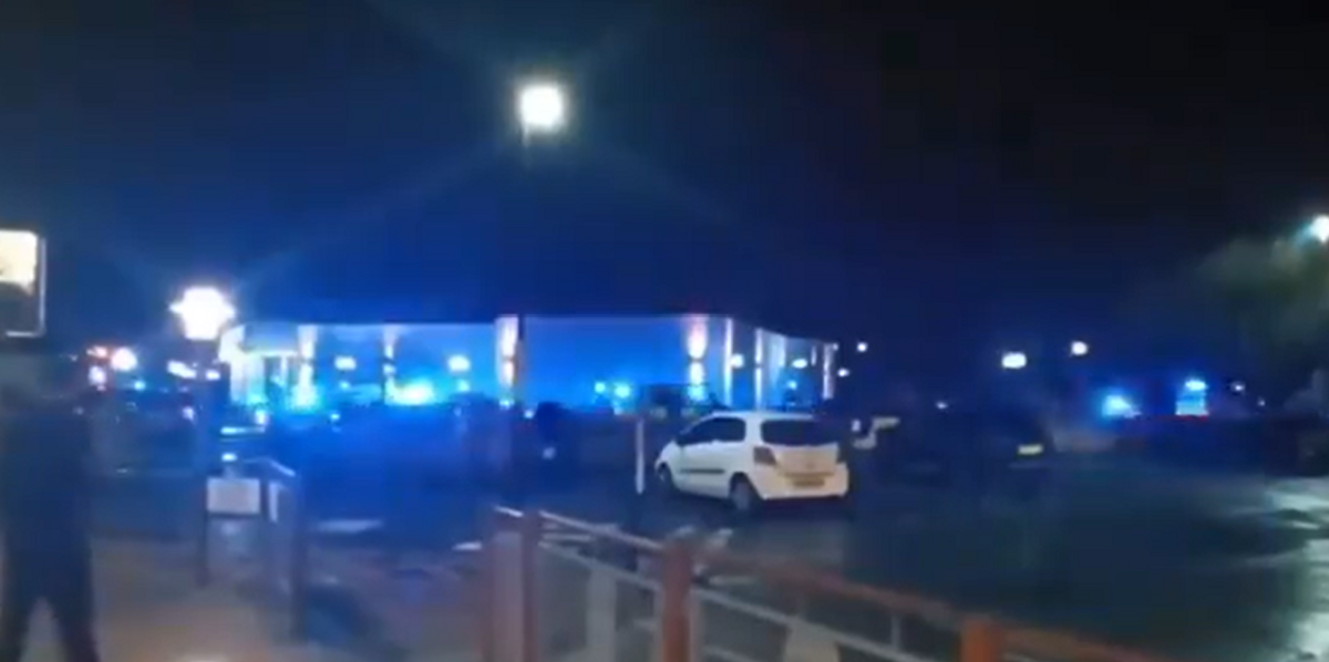 NextImg:Armed police descend on Showcase cinema in Liverpool after staff had 'guns pointed at them'