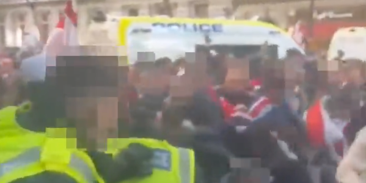 NextImg:Dozens of police injured as central London streets packed for Tommy Robinson's Unite the Kingdom rally