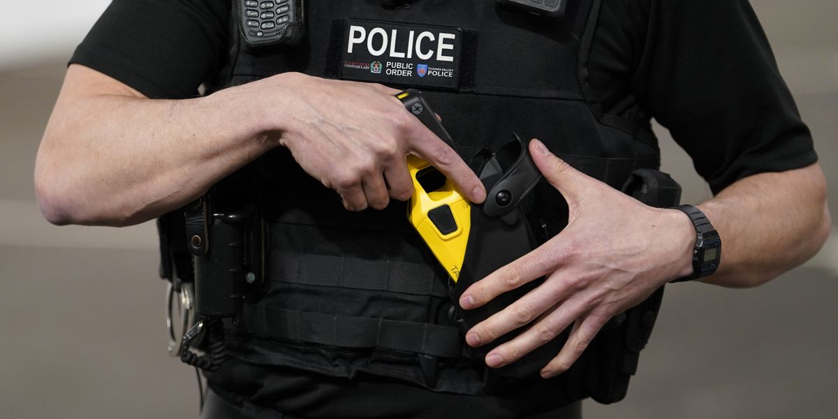 Officers furious at ‘woke’ demand to cut police fitness test – ‘an unfit tortoise could pass it’ Officers furious at ‘woke’ demand to cut police fitness test – ‘an unfit tortoise could pass it’
