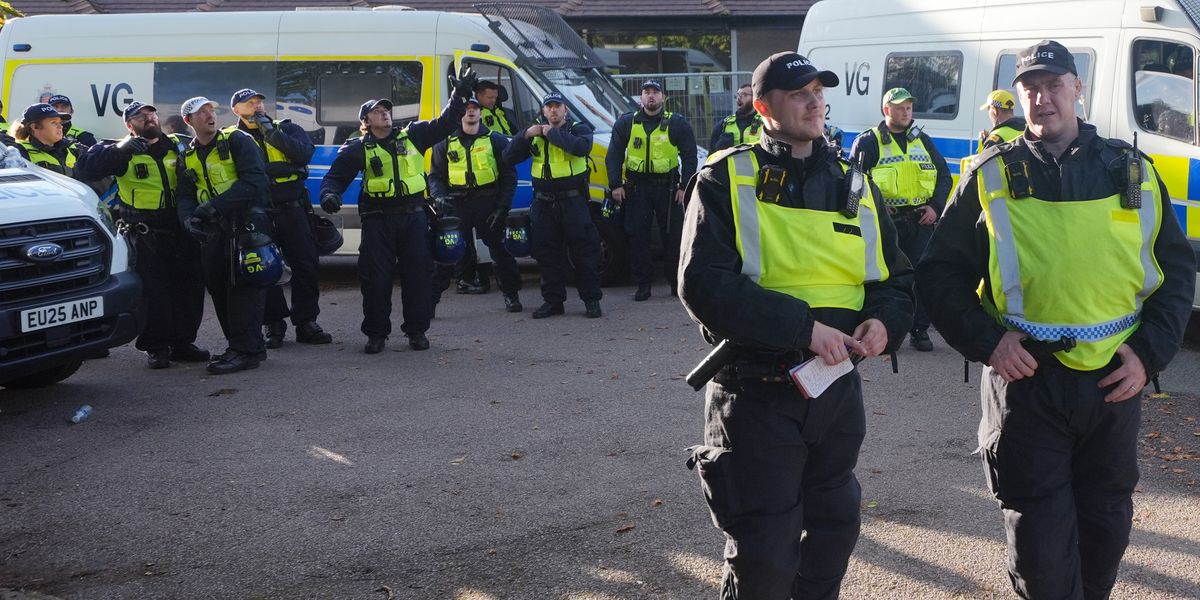 Asylum seekers who refuse to move from hotels will risk losing their housing as Labour aims to ‘restore order’ Asylum seekers who refuse to move from hotels will risk losing their housing as Labour aims to ‘restore order’