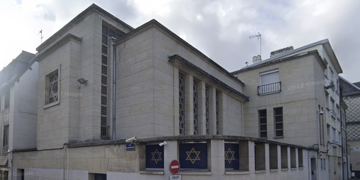 NextImg:Man shot dead by police in France after trying to set fire to Synagogue and attacking police with a 'knife'