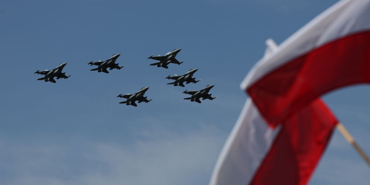 NextImg:FCDO issues fresh travel warning for Britons after Poland closed airspace