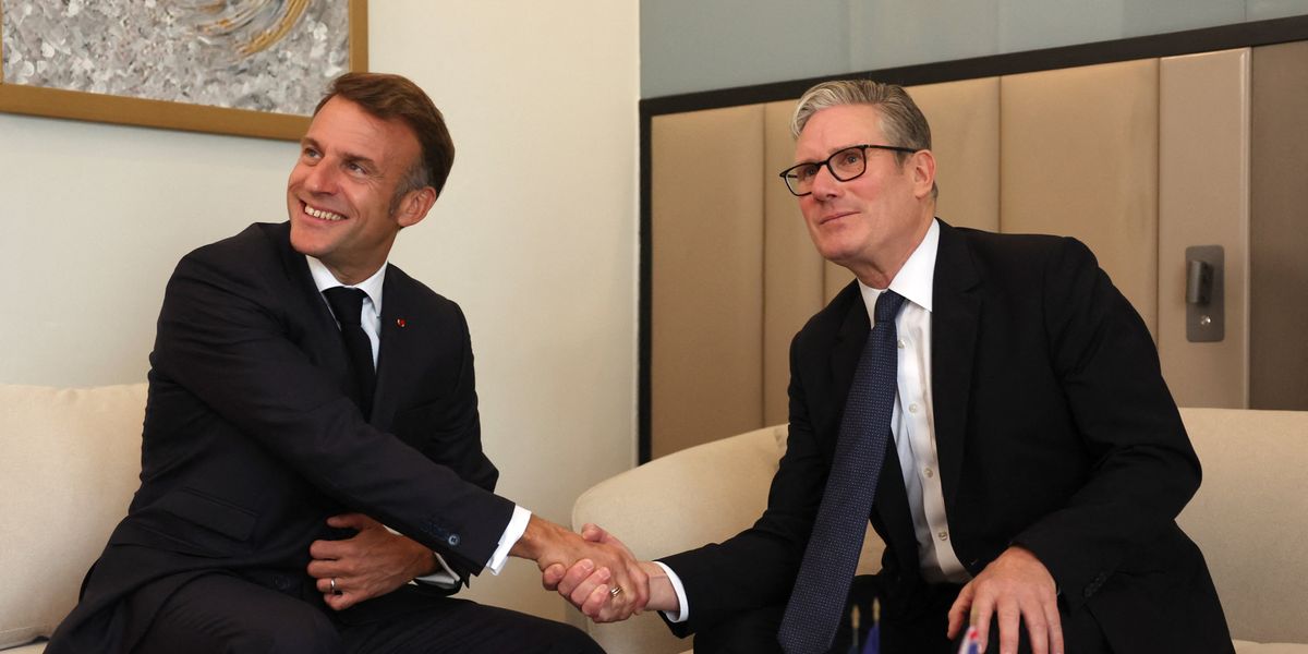 NextImg:Keir Starmer meets with Emmanuel Macron in Egypt ahead of historic peace deal despite US ambassador slamming 'delusional' Labour