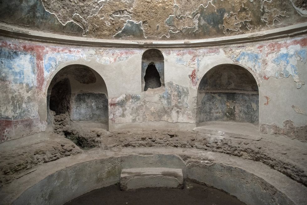 Pompeii Calidarium