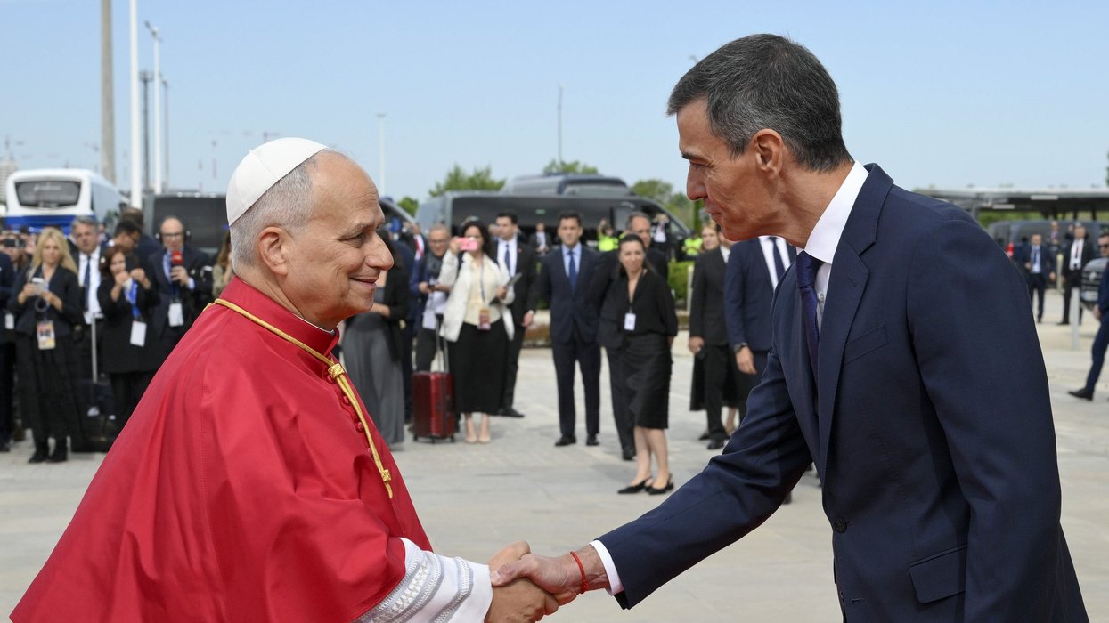 Pope Leo showers Spain with praise after country hands 500,000 migrants legal status