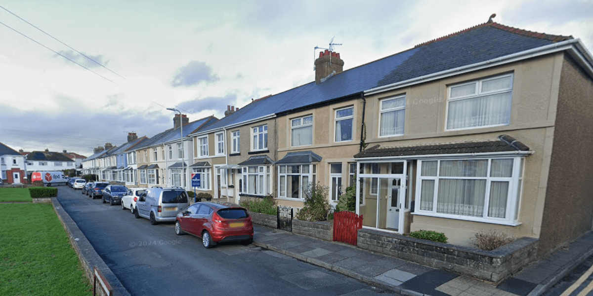 Man, 60, charged after elderly woman’s body found in freezer in seaside town Man, 60, charged after elderly woman’s body found in freezer in seaside town