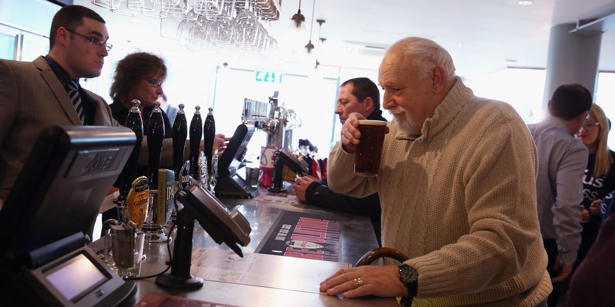 NextImg:Popular pub chain slashes pint prices to as low as £4 but Scottish punters miss out