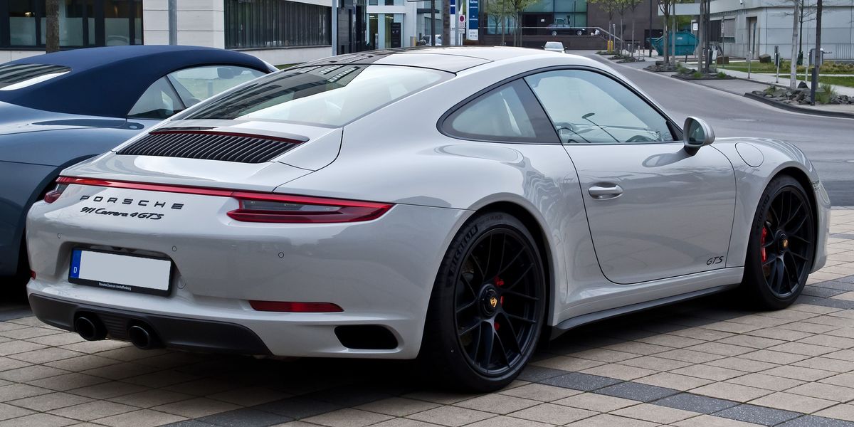 NextImg:Fraudster exposed after trying to claim £74k when lorry smashed into his Porsche while he was HIDING
