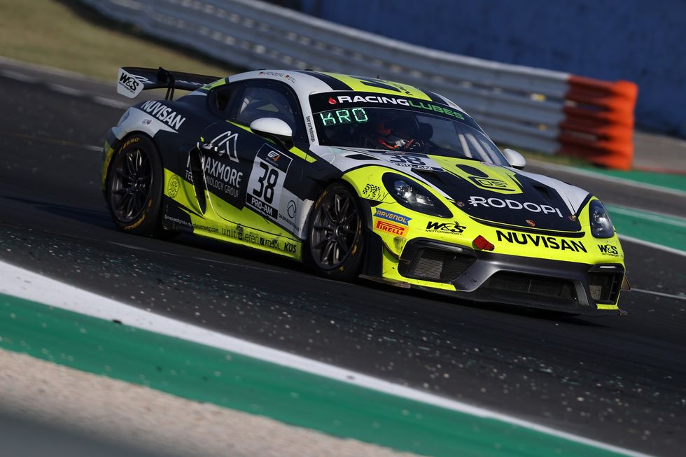 Porsche Cayman GT4 CS