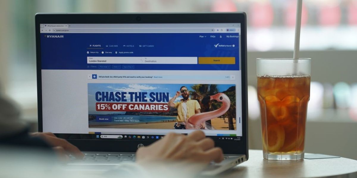 NextImg:Ryanair website crashes as holidaymakers face chaos by being unable to access flights