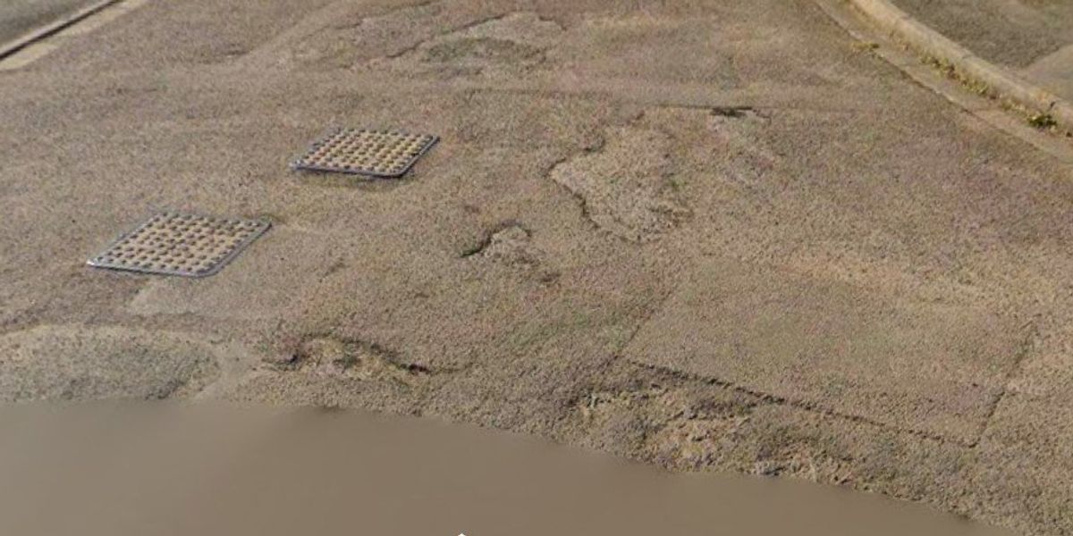 Oxfordshire residents told potholes won’t be repaired for more than 100 years Oxfordshire residents told potholes won’t be repaired for more than 100 years