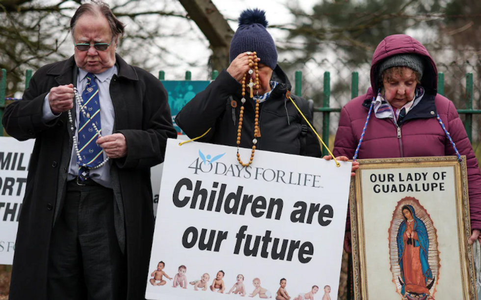 Praying outside abortion clinics