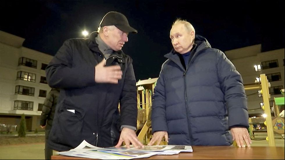 President Putin visits Mariupol