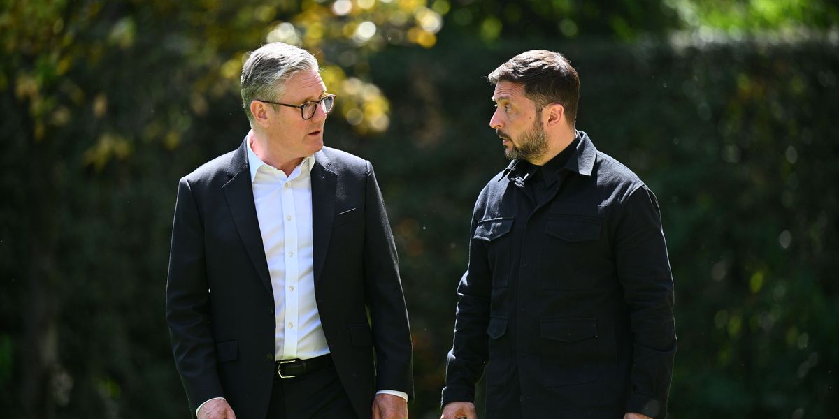 NextImg:Keir Starmer and Volodymyr Zelensky 'maintaining momentum' to secure Ukraine peace deal
