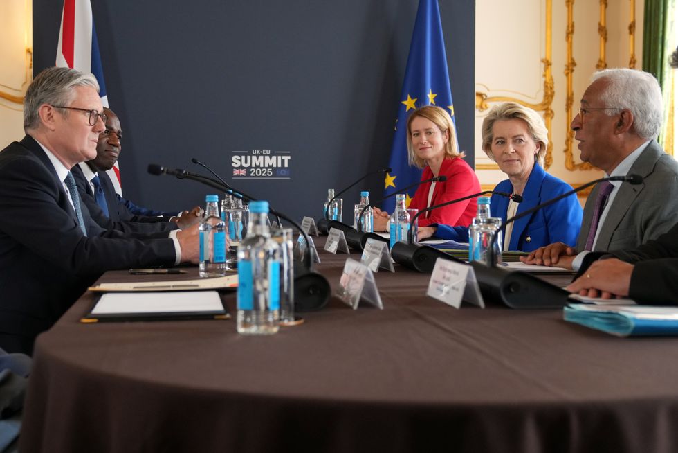 Prime Minister Sir Keir Starmer and Foreign Secretary David Lammy with Kaja Kallas, Ursula von der Leyen and Antonio Costa at UK-EU Summit