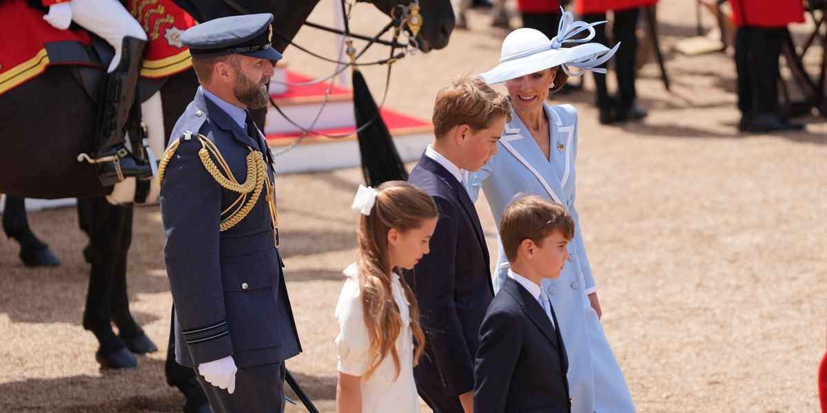 Royal fans left amazed at Prince George’s height as future king compared to Princess of Wales Royal fans left amazed at Prince George’s height as future king compared to Princess of Wales