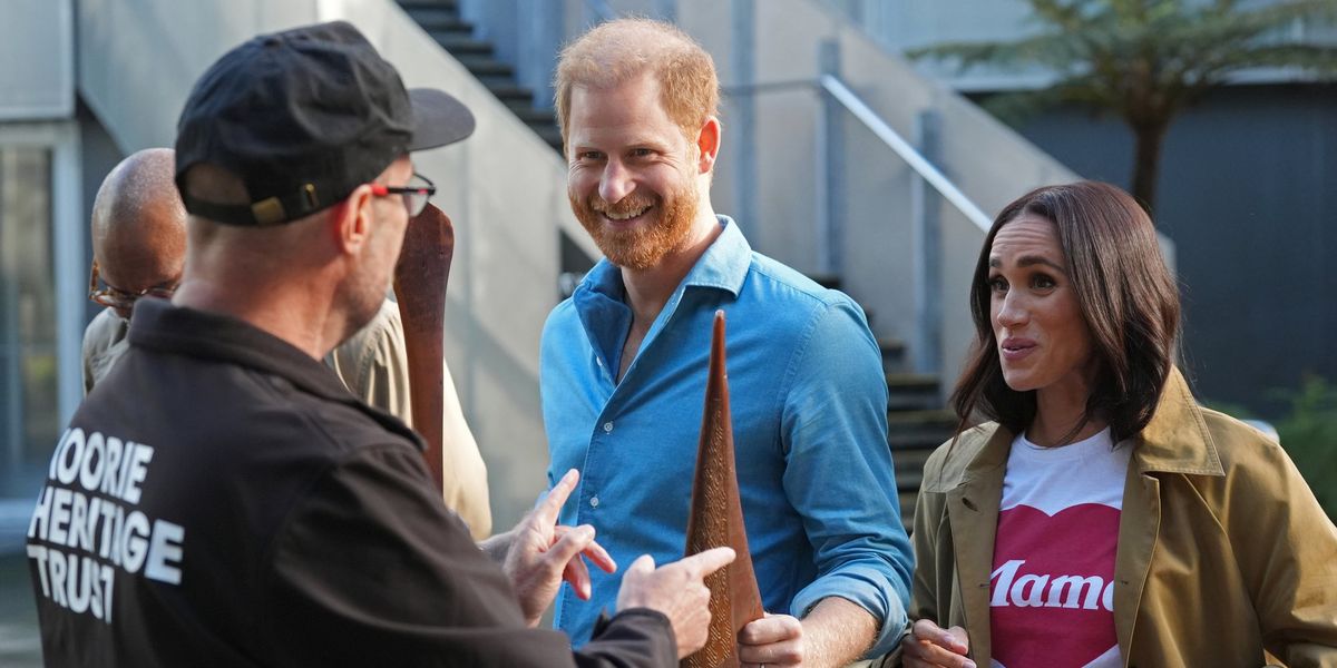 Prince Harry and Meghan Markle’s Australia tour ‘irritating’ Buckingham Palace, insider claims Prince Harry and Meghan Markle’s Australia tour ‘irritating’ Buckingham Palace, insider claims