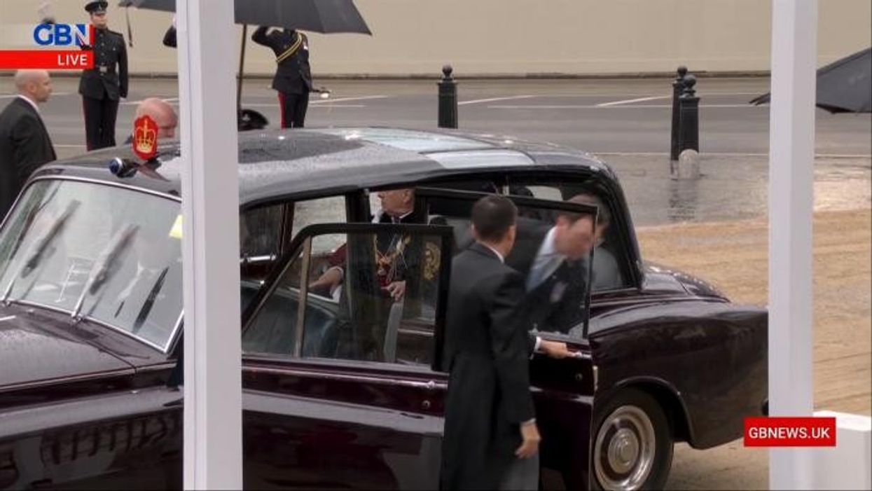 Prince Harry looks painfully awkward as he arrives at Westminster Abbey alongside Beatrice and Eugenie