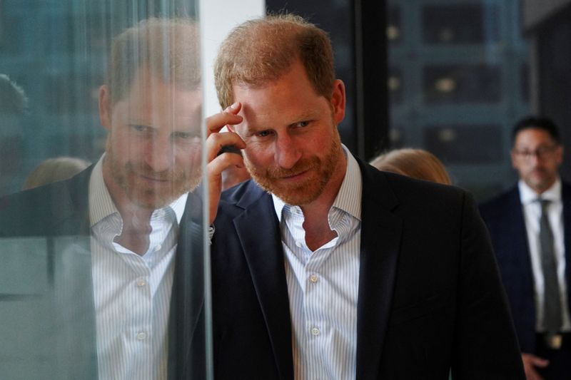 Prince Harry's silence on Prince William and clash with Queen Camilla undermines his offer to King Charles