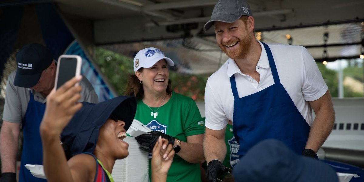 Prince Harry pictured serving barbecue in apron and gloves as royals unite on Palace balcony Prince Harry pictured serving barbecue in apron and gloves as royals unite on Palace balcony