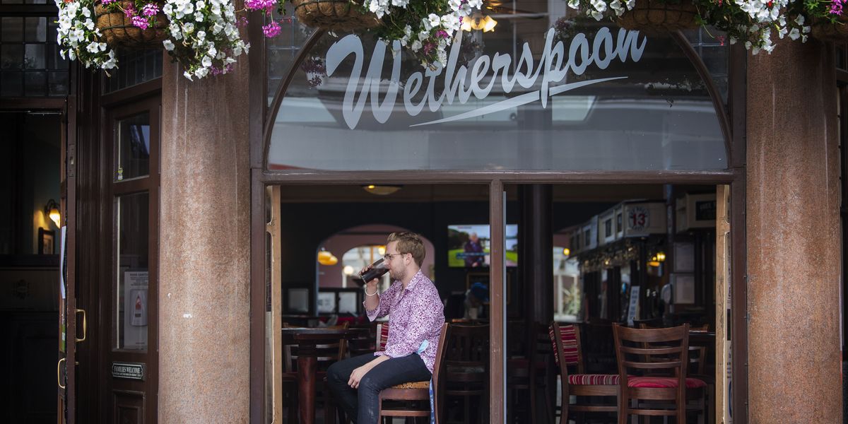 NextImg:Wetherspoon announces new breakfast deals featuring a small full English priced at £2.99