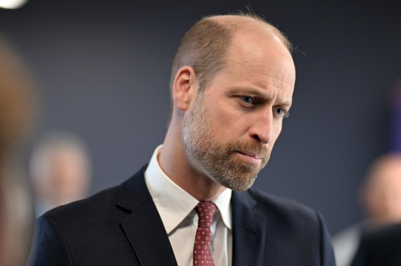 Prince William looks set to travel to US in show of support for England  during crucial period