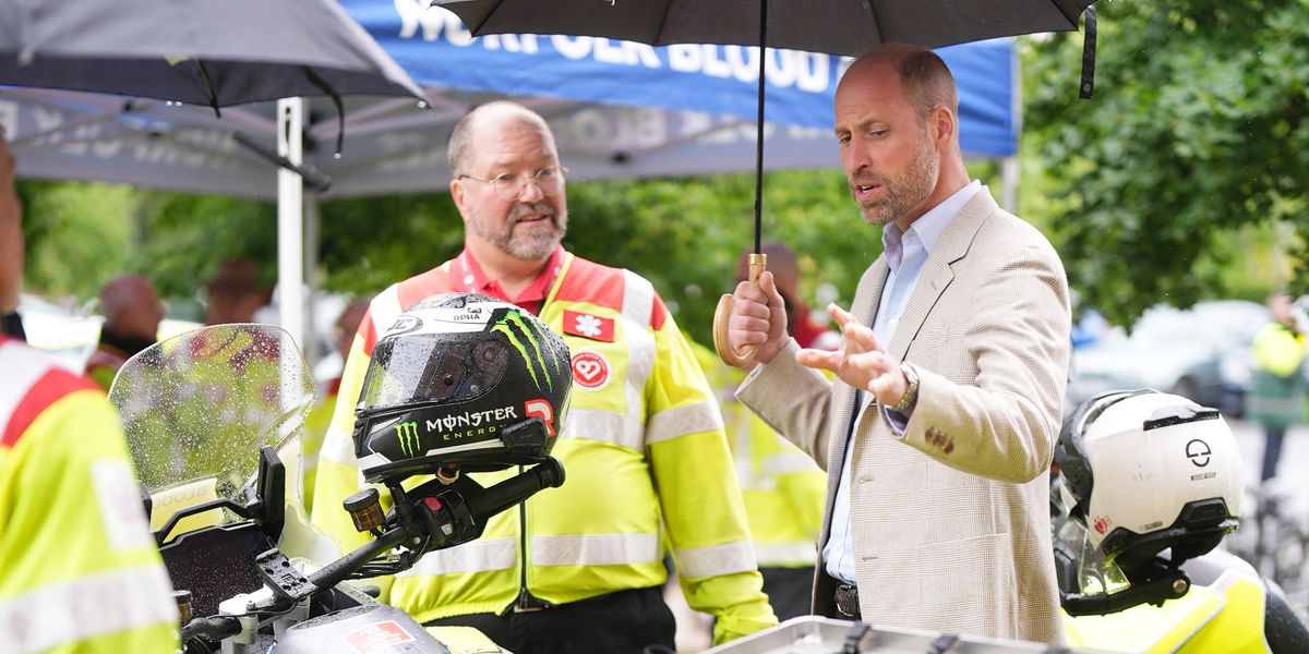 Prince William admits he wears a ‘disguise’ to ride motorbikes Prince William admits he wears a ‘disguise’ to ride motorbikes