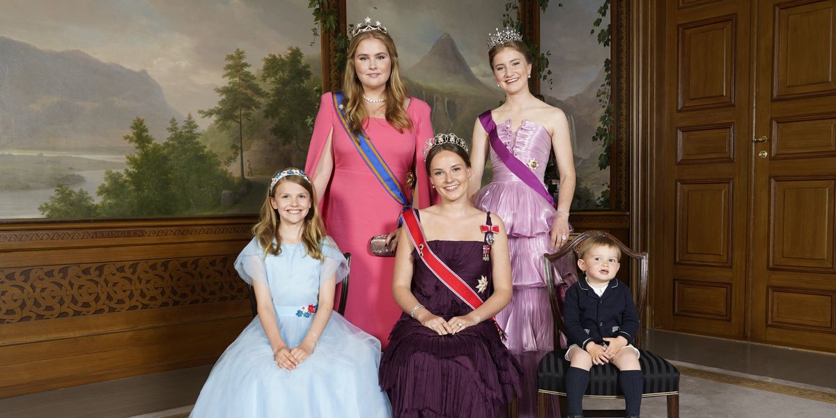 The three royals that share a group chat in order to discuss ‘hurdles’ they must overcome The three royals that share a group chat in order to discuss ‘hurdles’ they must overcome