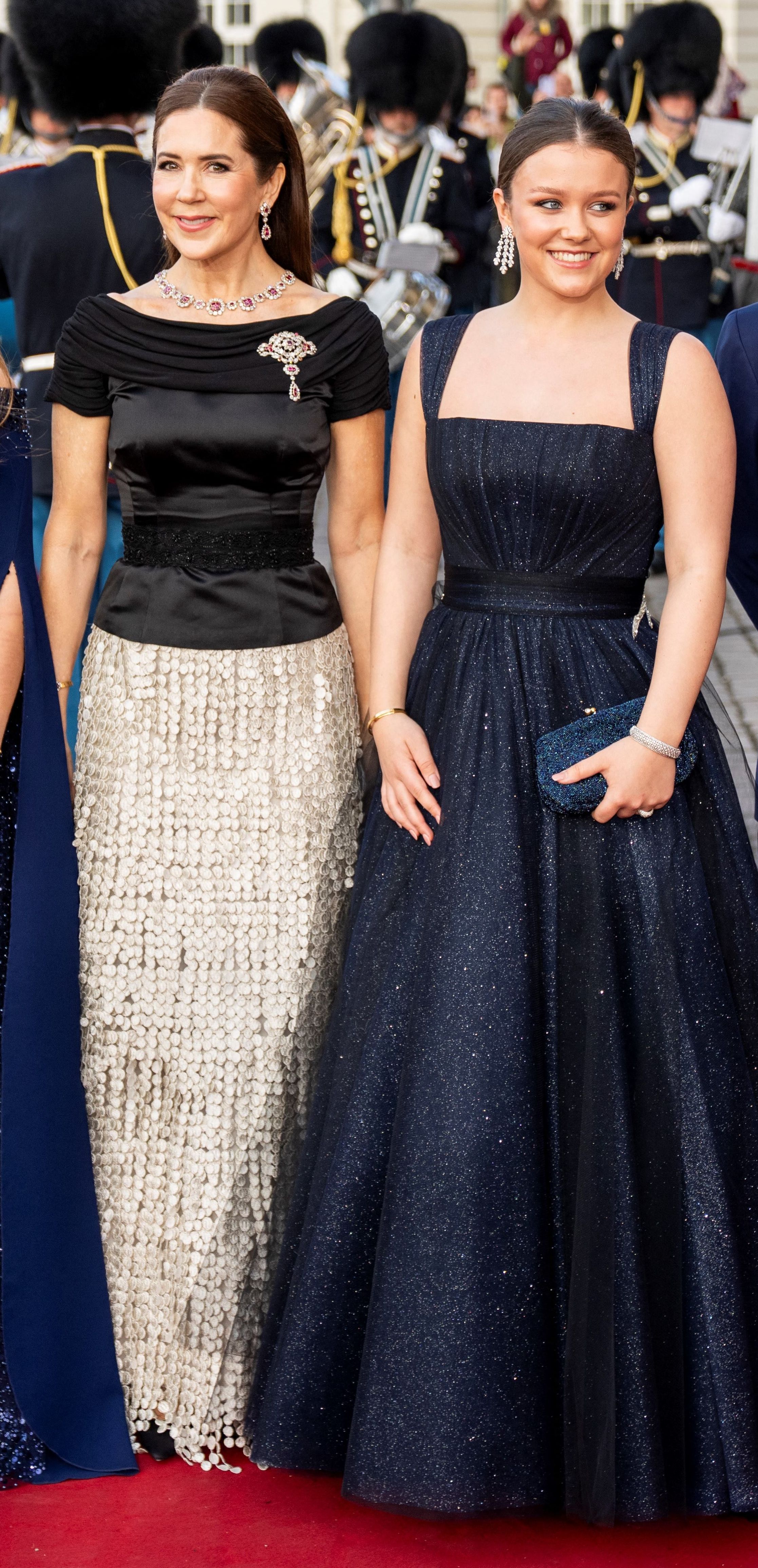 Princess Isabella and Queen Mary