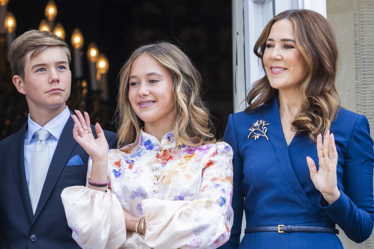 Princess Josephie, Prince Vincent, Queen Mary